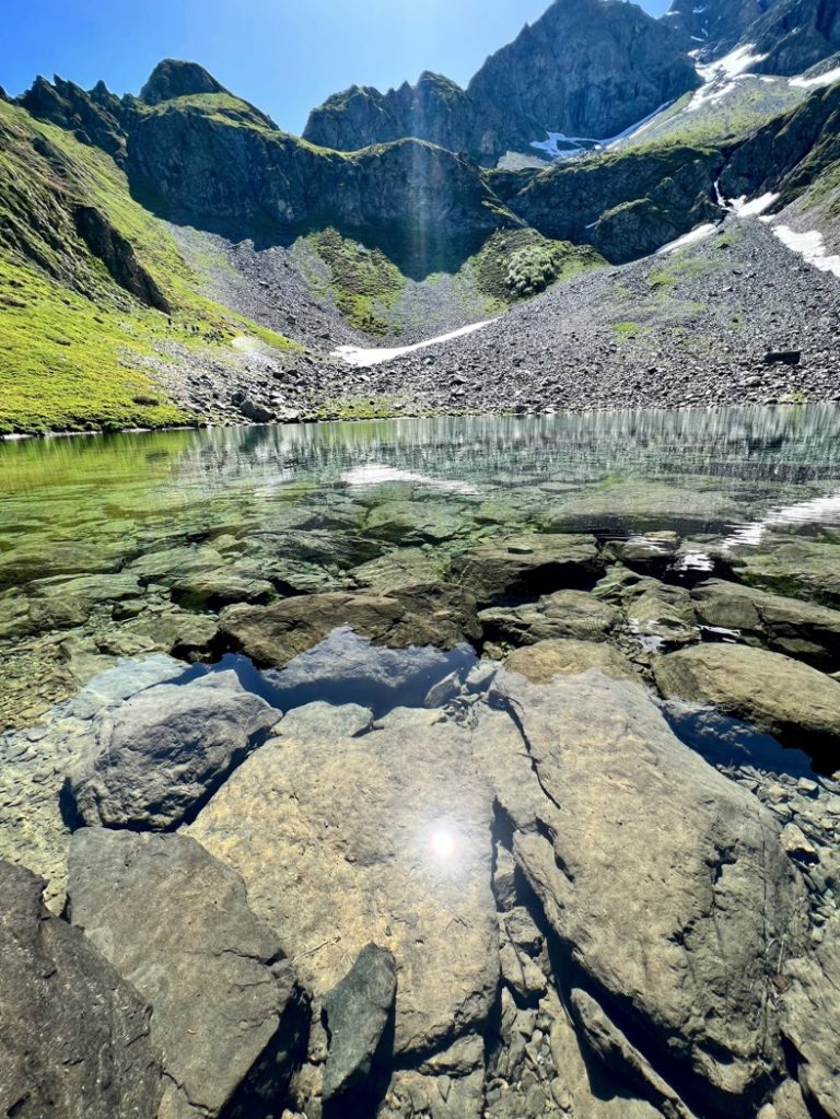 Le Lac de la Sitre (1952m) en passant Sous la Pointe (2082m) Le Lac de la Sitre (1952m) en passant Sous la Pointe (2082m)