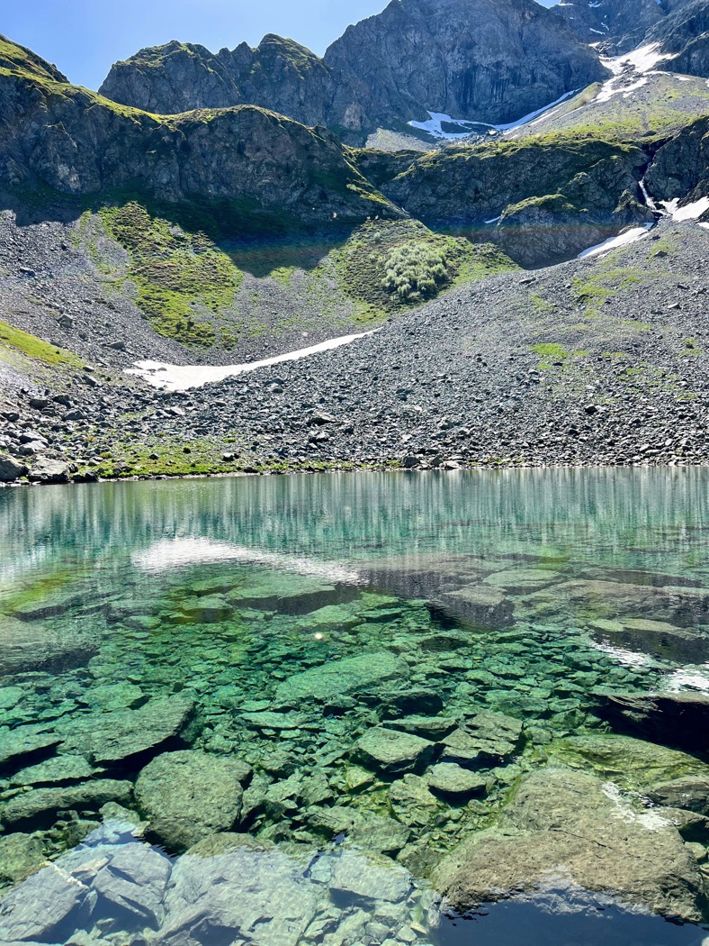 Le Lac de la Sitre (1952m) en passant Sous la Pointe (2082m) Le Lac de la Sitre (1952m) en passant Sous la Pointe (2082m)