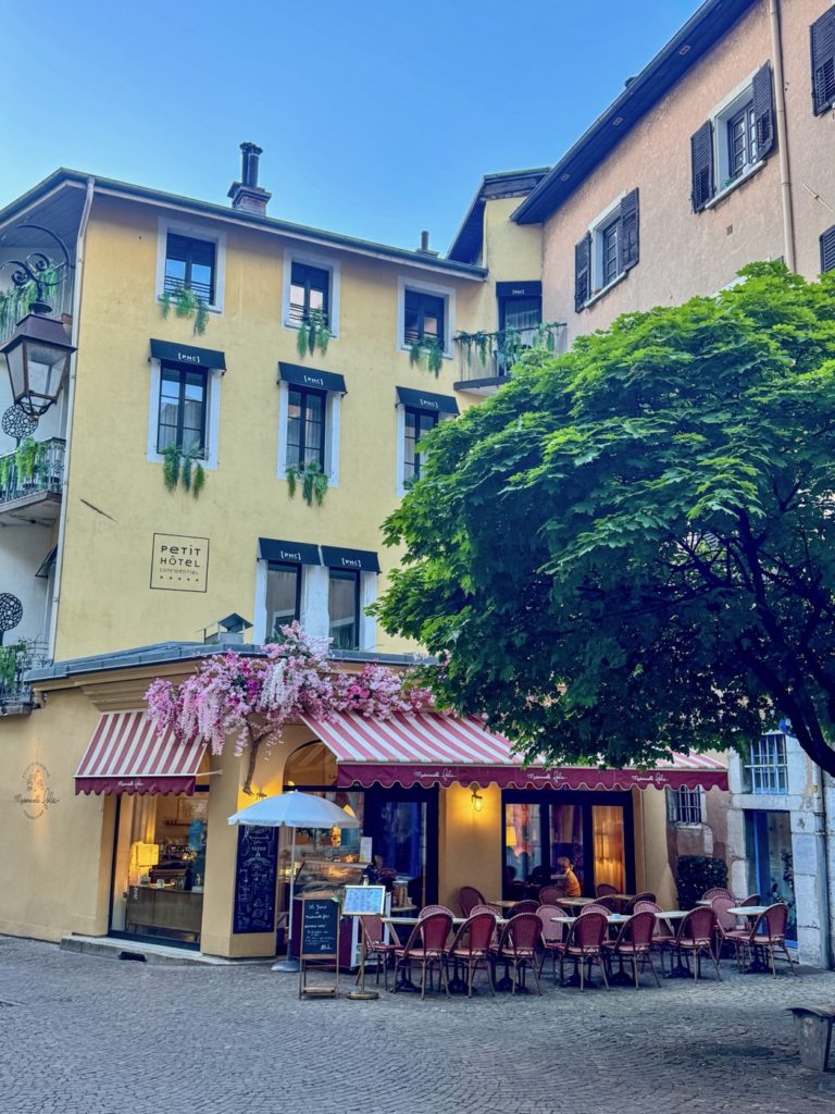Petit Hôtel Confidentiel 